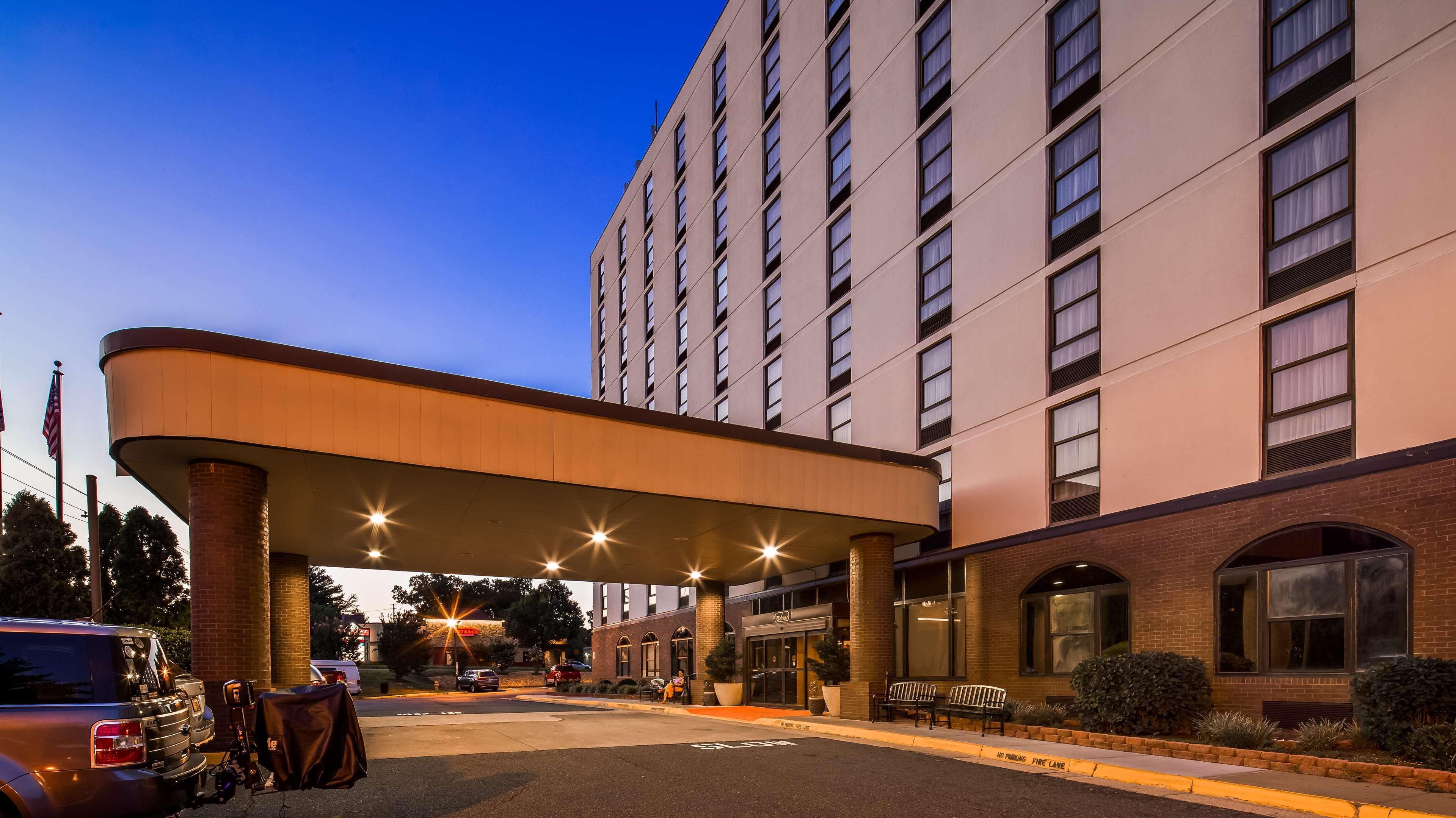 Best Western Potomac Mills Вудбридж Экстерьер фото