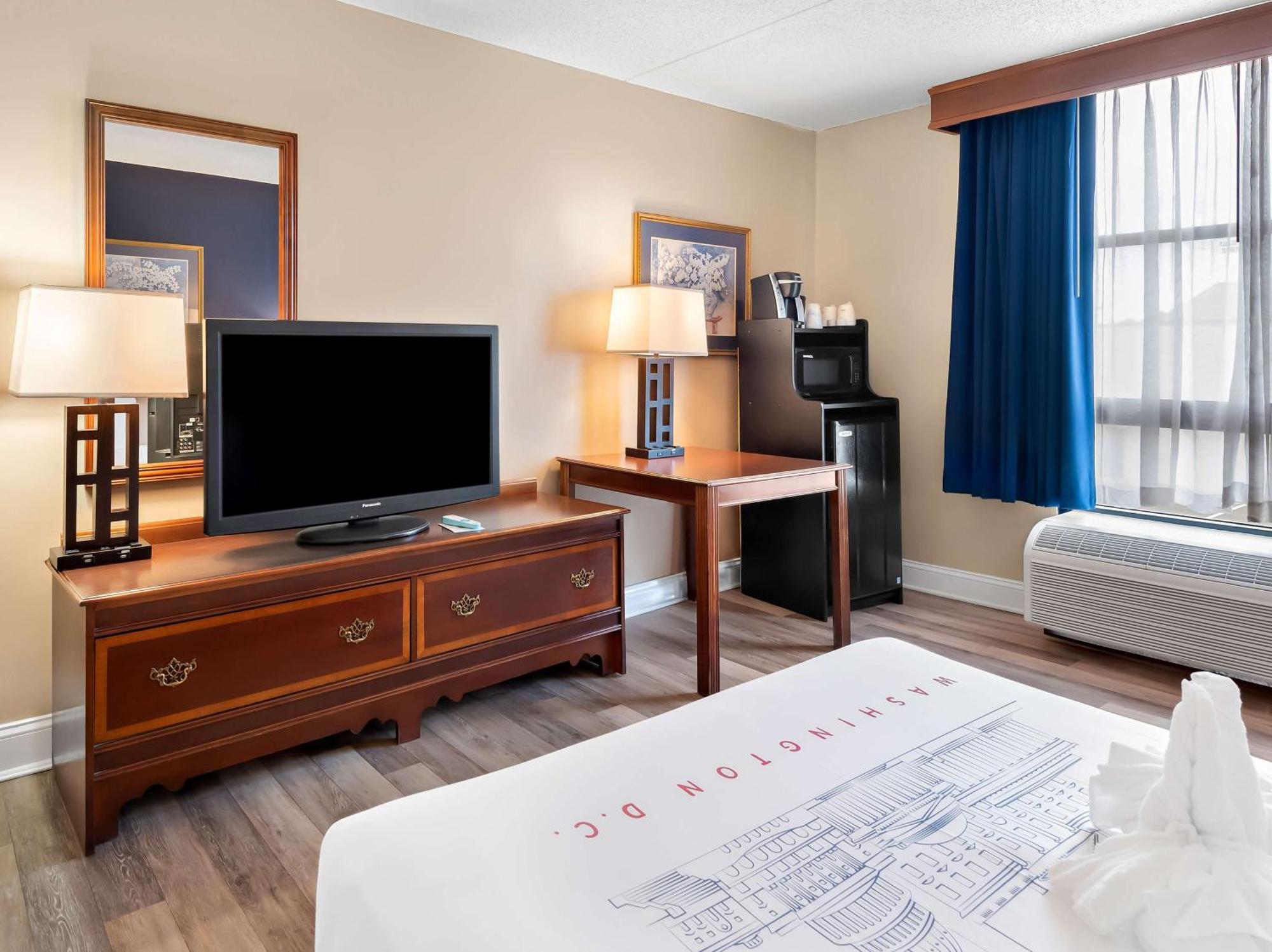 Best Western Potomac Mills Вудбридж Экстерьер фото
